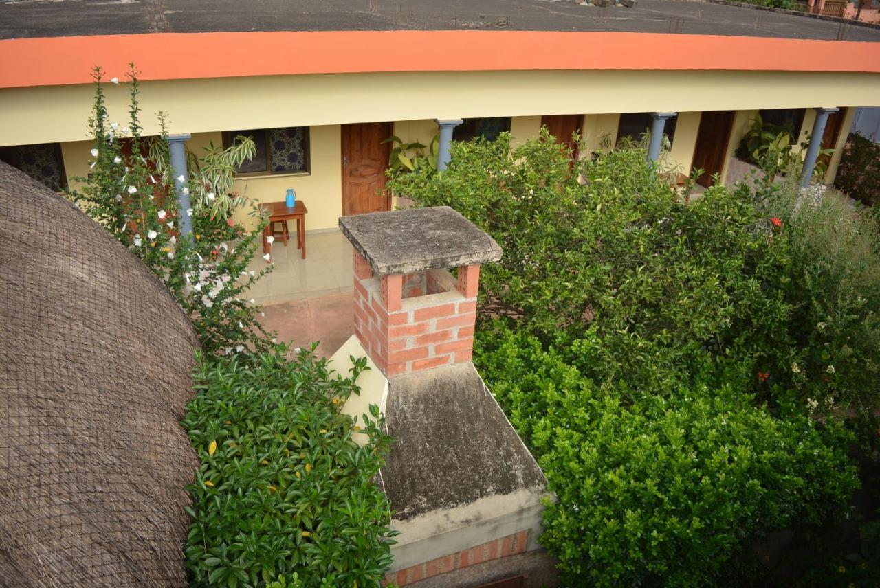 Bed and Breakfast Chez Sabine à Abomey Extérieur photo
