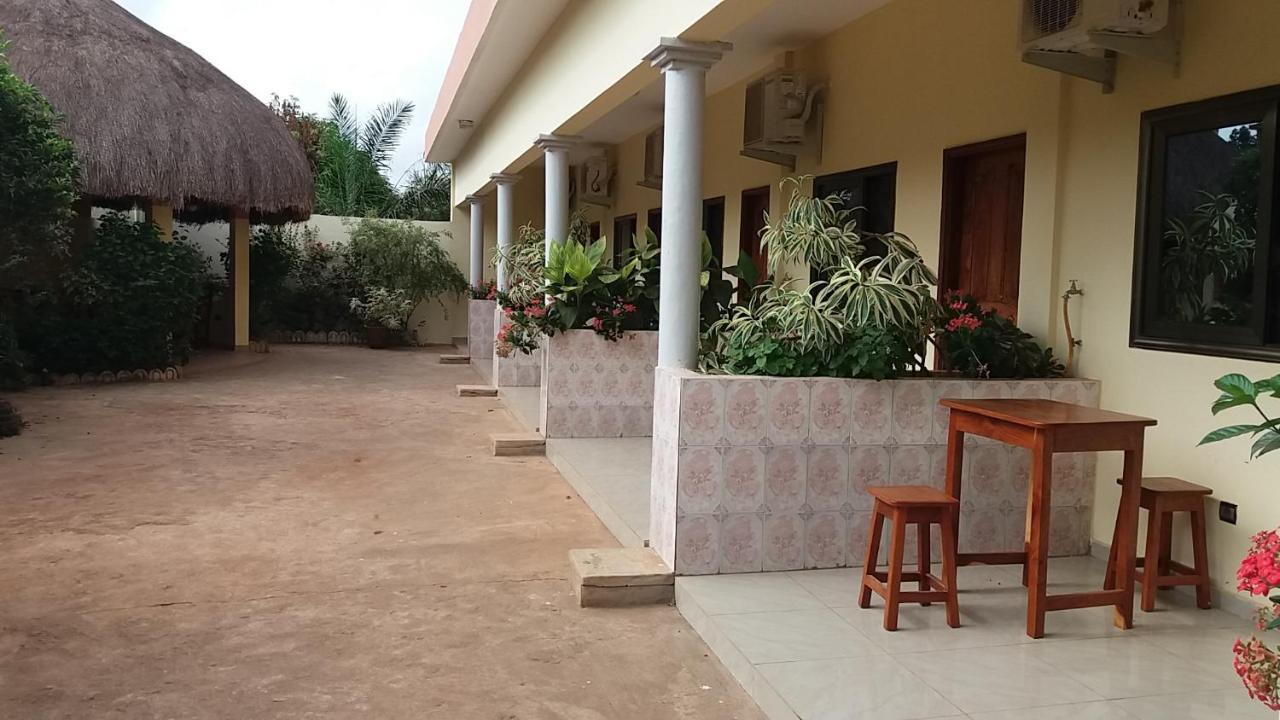 Bed and Breakfast Chez Sabine à Abomey Extérieur photo